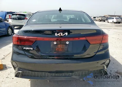 2022 Kia Forte Fe z USA, uszkodzony, nr VIN 3KPF24AD6NE467581